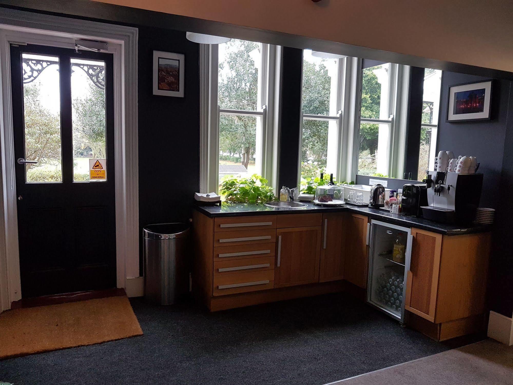 The Relish Bed and Breakfast Folkestone Exteriör bild